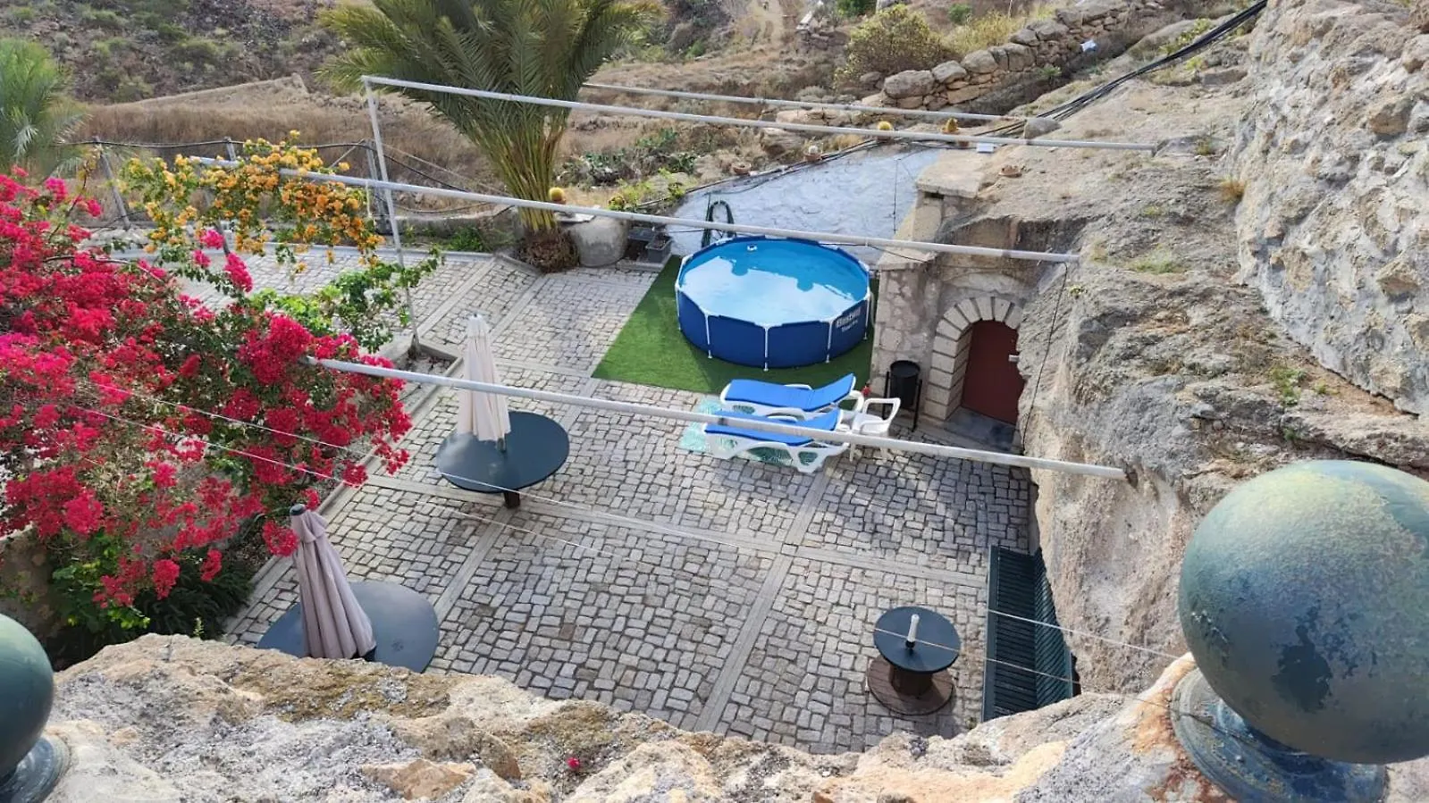 Eco Holidays Cave House Justine contacts